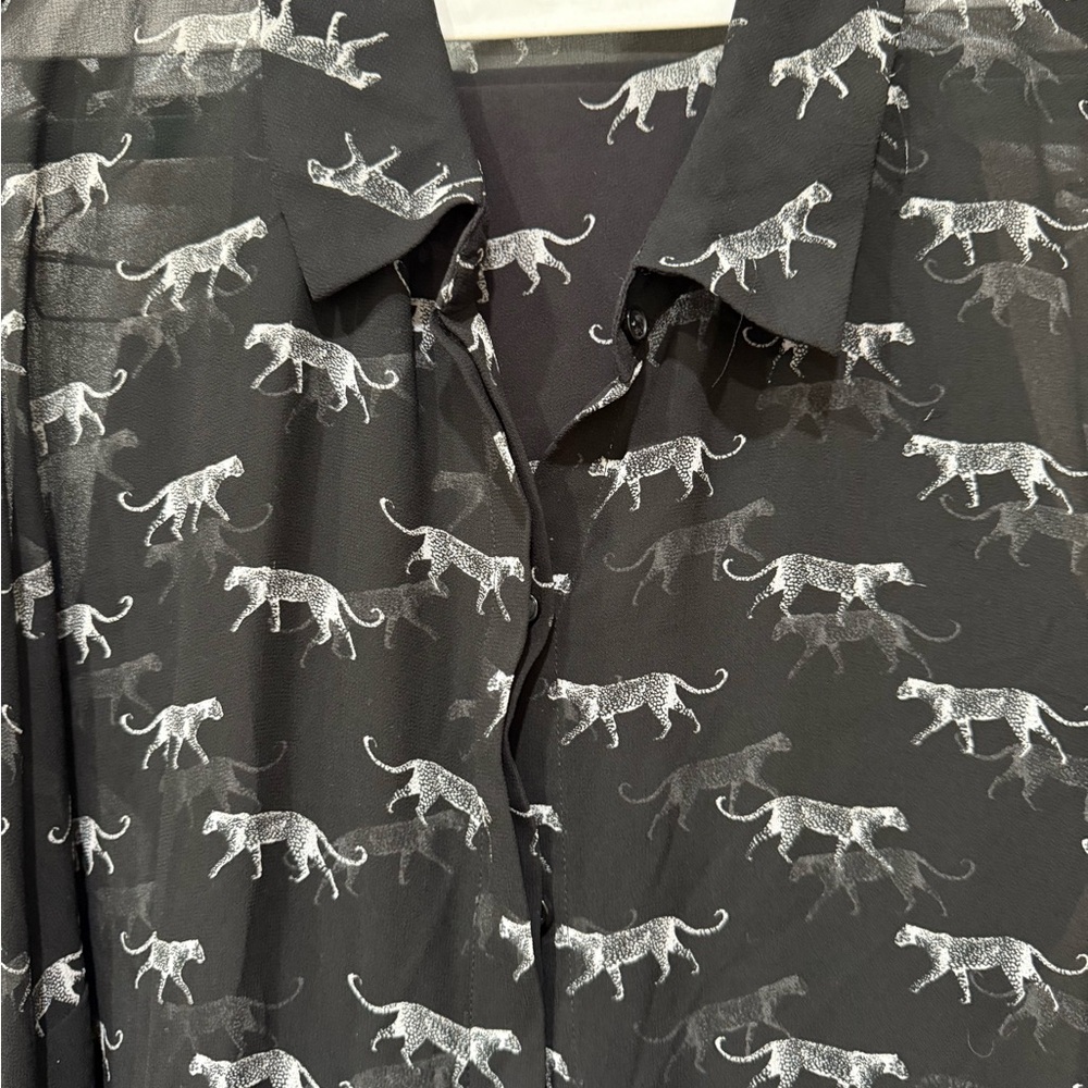 Lane Bryant Black & White with Cheetahs Animal Print Sheer Blouse 26/28 EUC - Picture 2 of 9